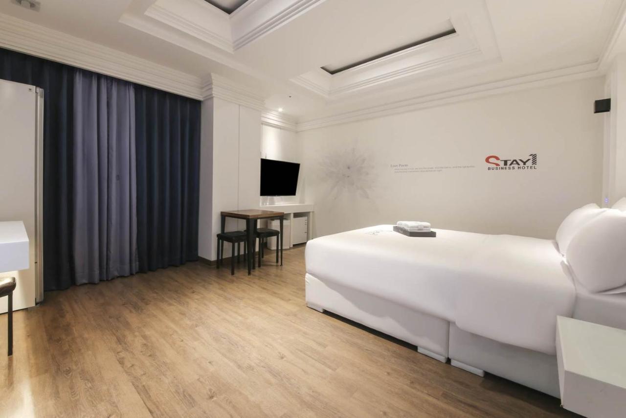 Stay Hotel Gwangju Metropolitan City Buitenkant foto