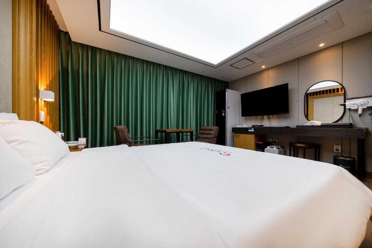 Stay Hotel Gwangju Metropolitan City Buitenkant foto