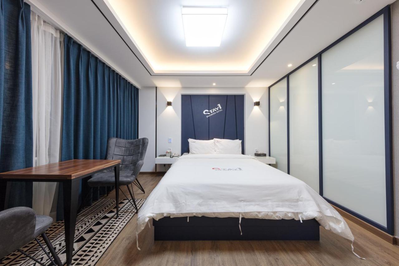 Stay Hotel Gwangju Metropolitan City Buitenkant foto